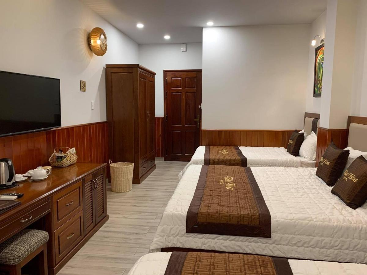 Hào Hoa Hotel Kon Tum Extérieur photo