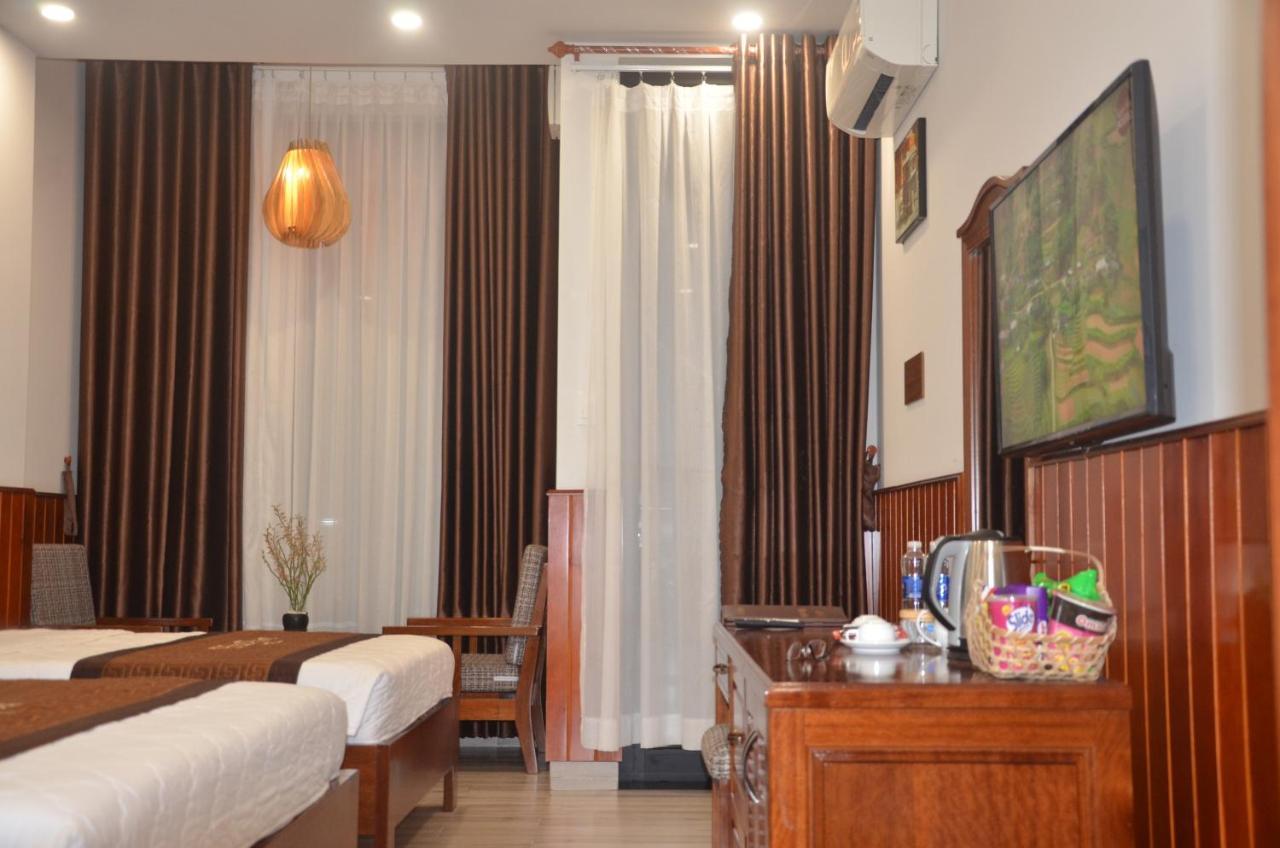 Hào Hoa Hotel Kon Tum Extérieur photo